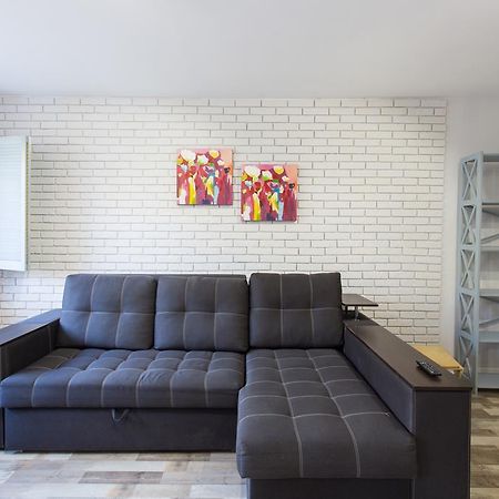 Loft Apartment Near Botanical Garden Harkiv Exterior foto