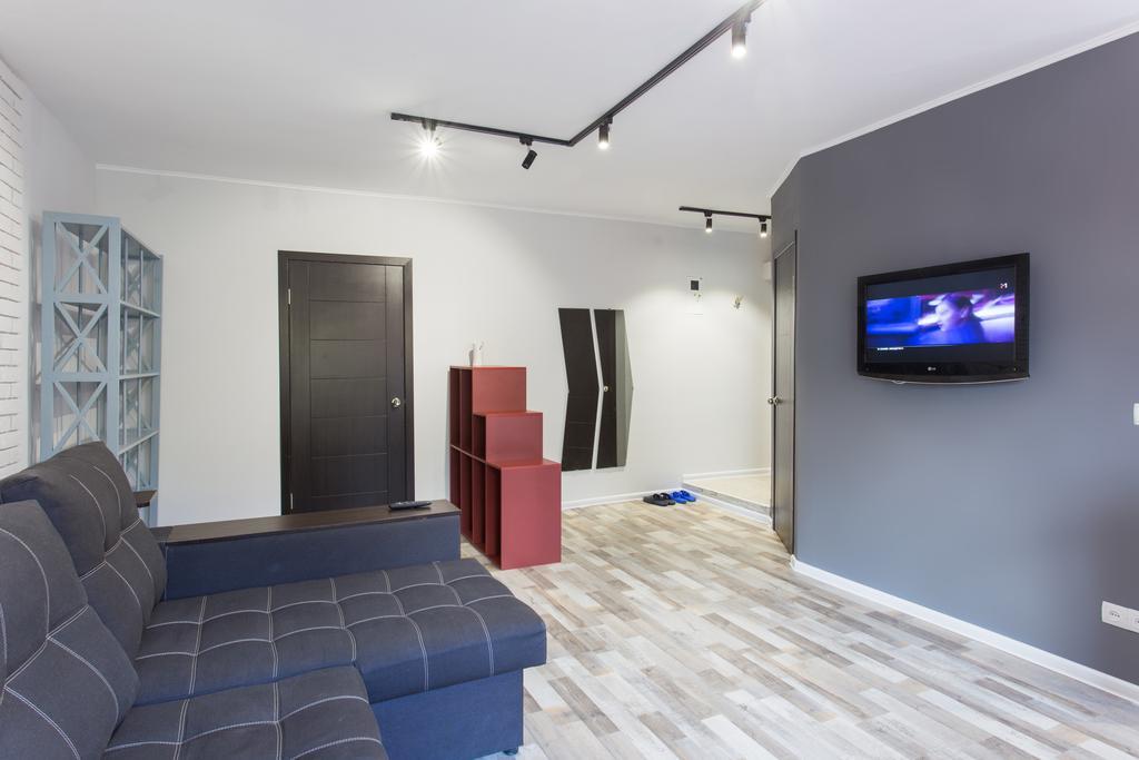 Loft Apartment Near Botanical Garden Harkiv Exterior foto