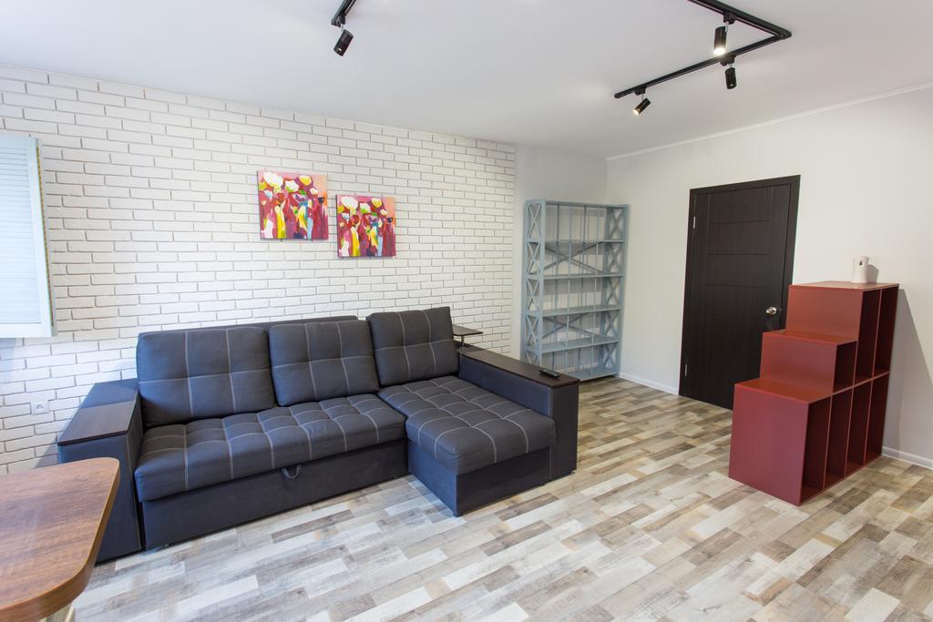 Loft Apartment Near Botanical Garden Harkiv Exterior foto