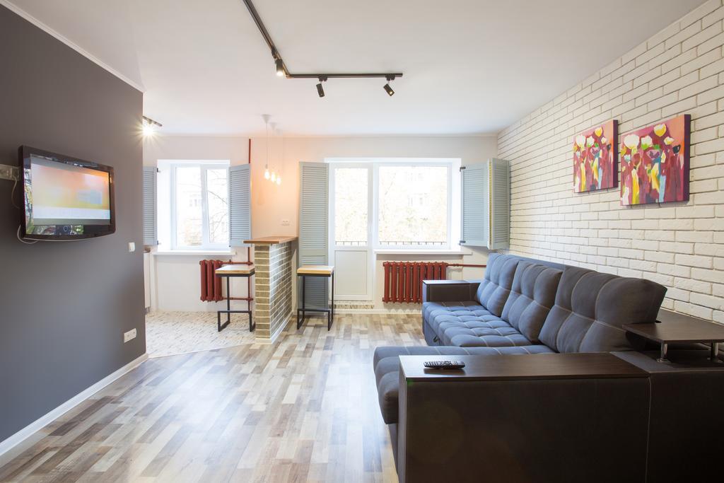 Loft Apartment Near Botanical Garden Harkiv Exterior foto
