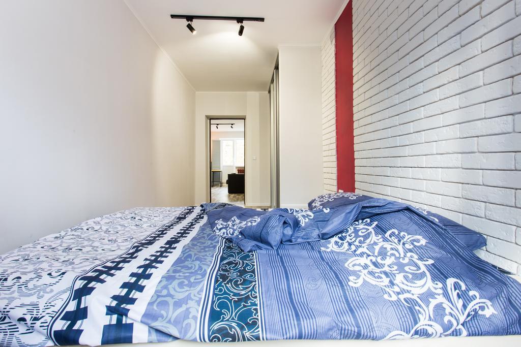 Loft Apartment Near Botanical Garden Harkiv Exterior foto